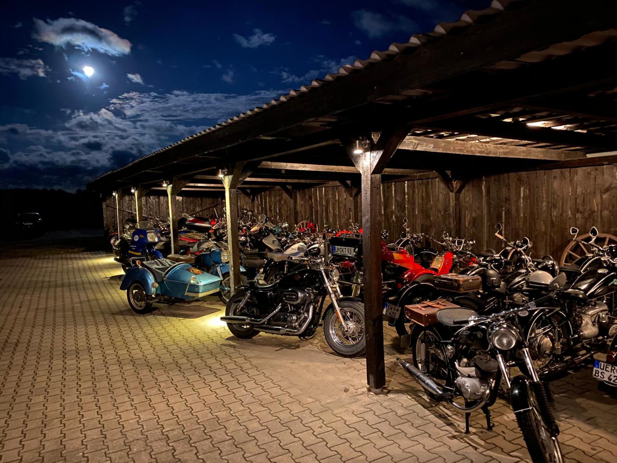 Wolfshotel Am Arendsee Arendsee  Eksteriør bilde