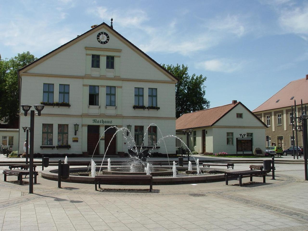 Wolfshotel Am Arendsee Arendsee  Eksteriør bilde